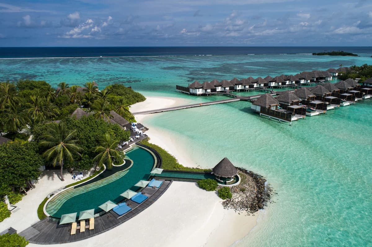 Four Seasons Maldives Kuda Huraa
