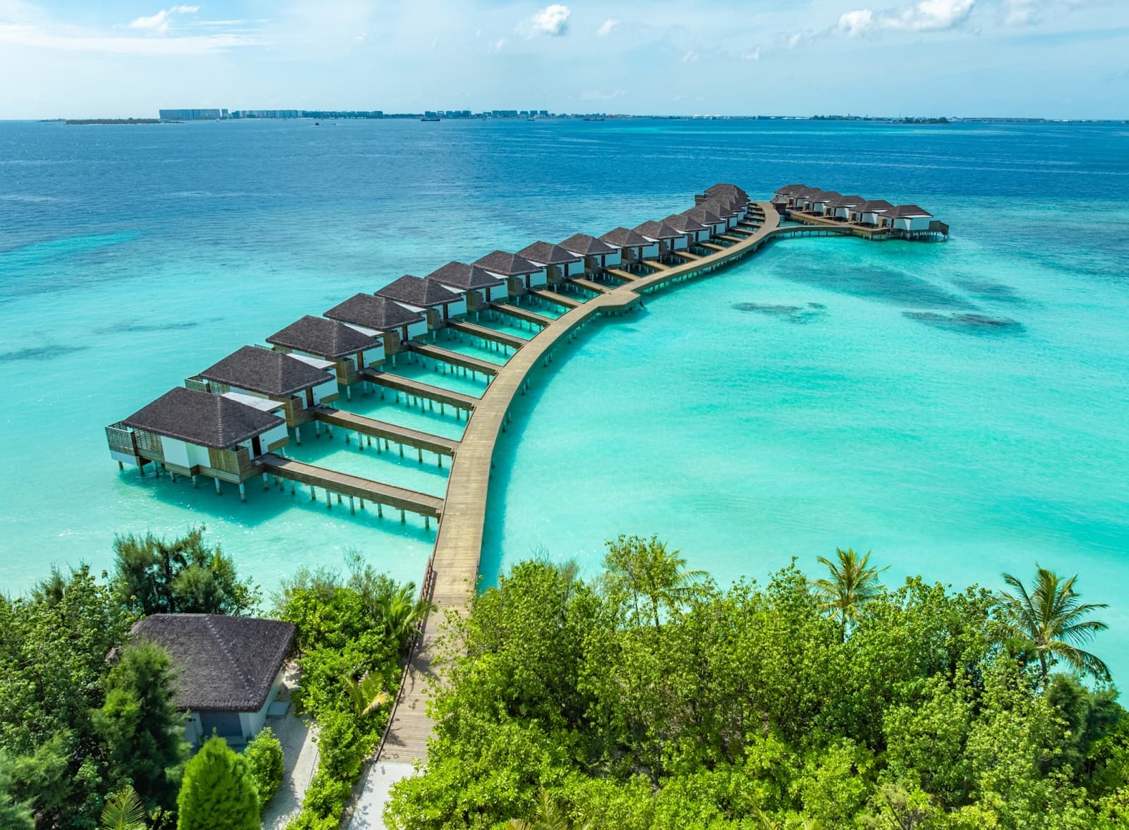 dusitD2-Feydhoo-Maldives-Cover-5